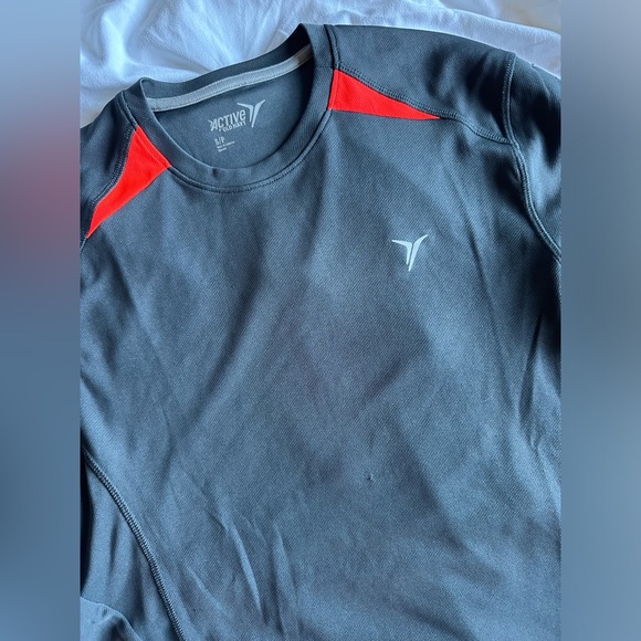 Set of 2 Men’s Active Workout Tops - Picture 7 of 8